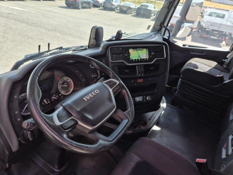 IVECO S-WAY 460 GNL / INTARDER