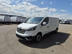 RENAULT TRAFIC L2H1 150 RED