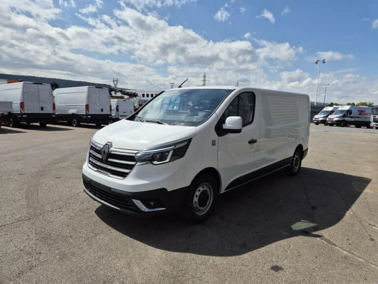 RENAULT TRAFIC L2H1 150 RED