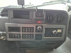 RENAULT C460