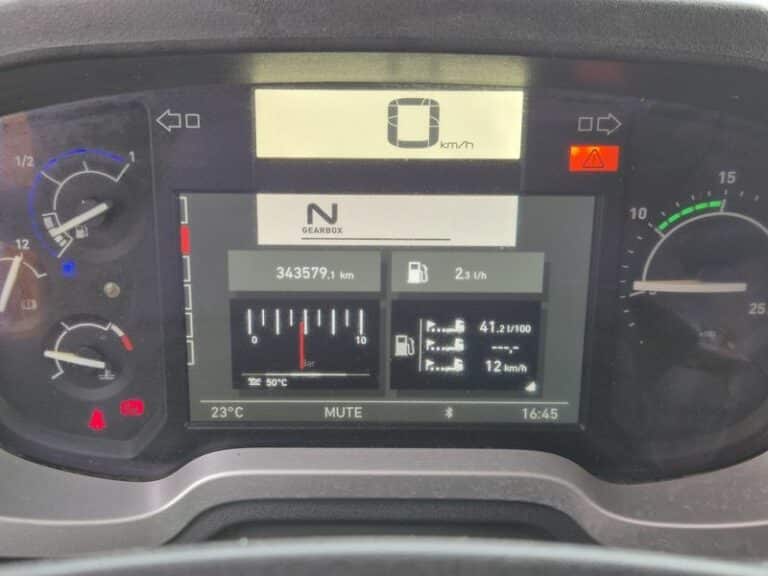 RENAULT C460
