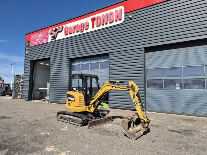 CATERPILLAR 302.7D