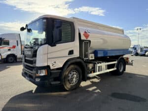 SCANIA P280 CITERNE HYDROCARBURES 14.000L