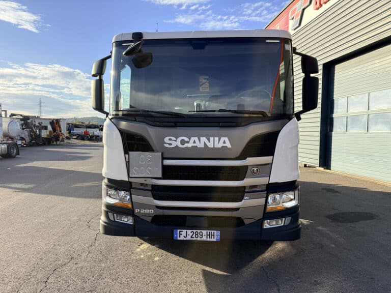 SCANIA P280 CITERNE HYDROCARBURES 14.000L
